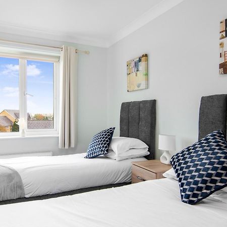 Onsitestays - Cosy 2-Bedroom Apartment With Free Parking, Wi-Fi & London Links Northfleet Exteriör bild