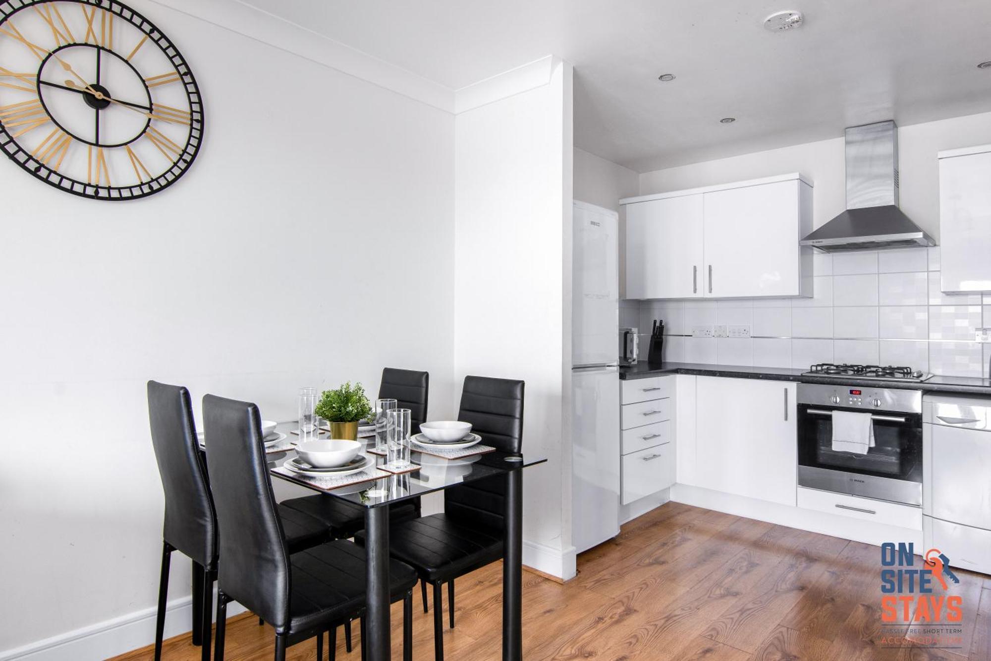 Onsitestays - Cosy 2-Bedroom Apartment With Free Parking, Wi-Fi & London Links Northfleet Exteriör bild
