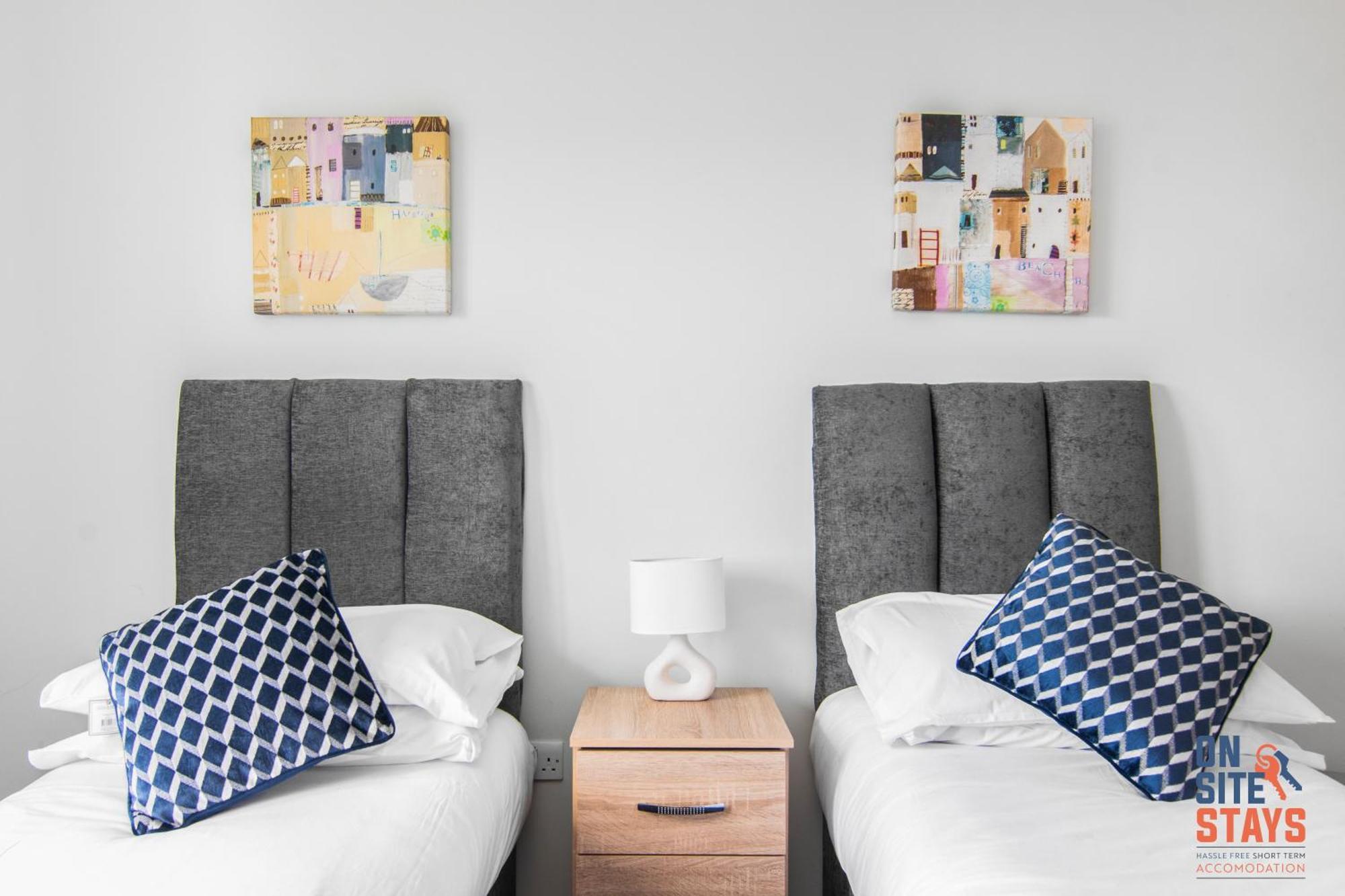 Onsitestays - Cosy 2-Bedroom Apartment With Free Parking, Wi-Fi & London Links Northfleet Exteriör bild